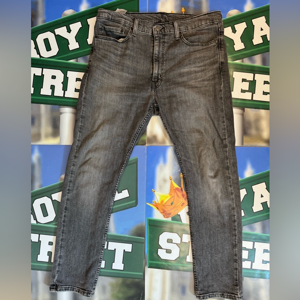 Levi’s black denim jeans